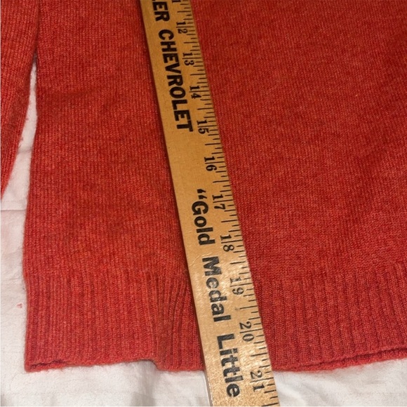 J Crew 100% Cashmere Turtleneck Sweater Size
XS Pumpkin Orange - Picture 8 of 8